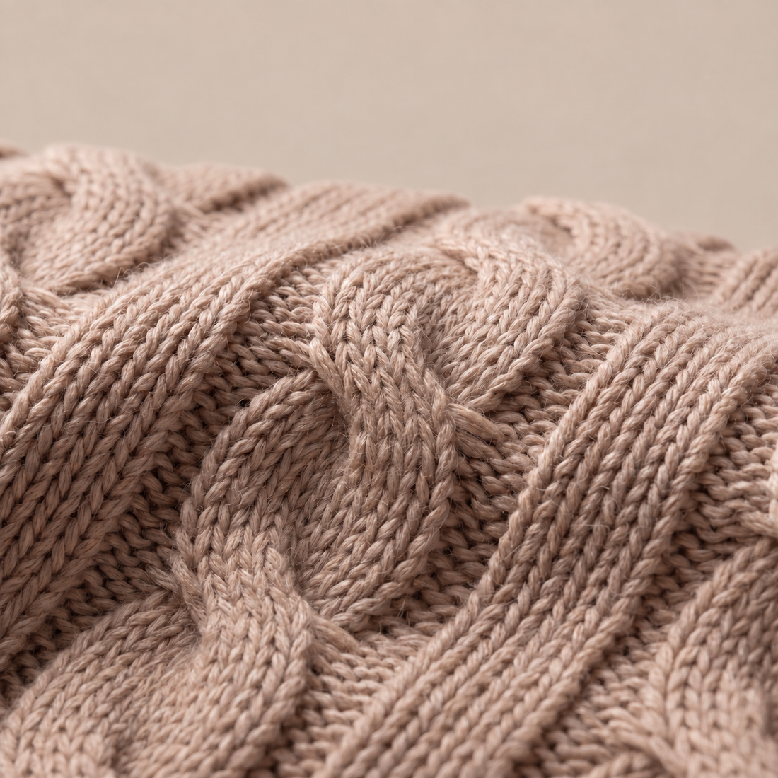 Men's Cable Knit Wool Crew Neck Sweater