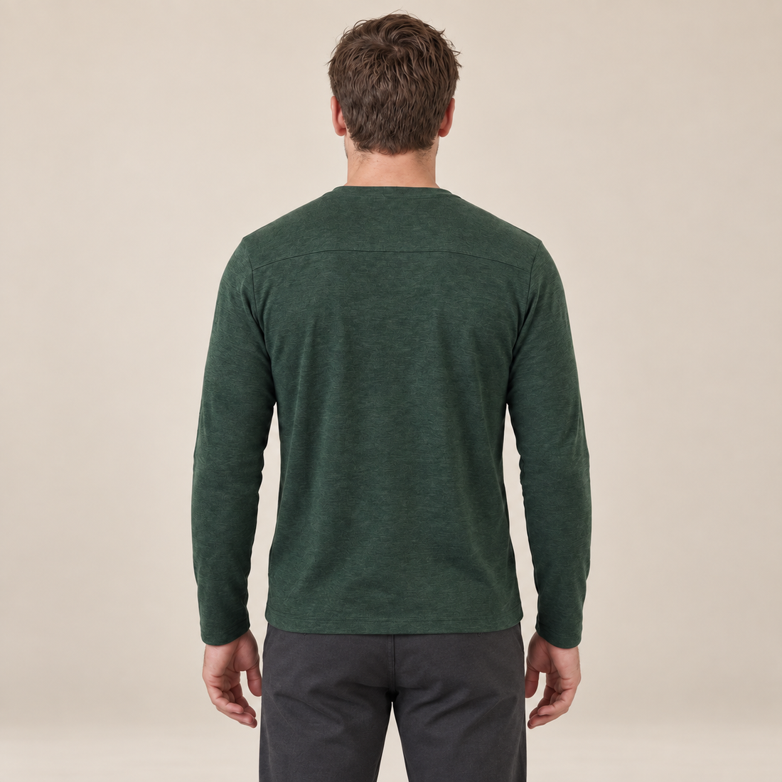 Men's Long-Sleeved Crew Neck Sweater