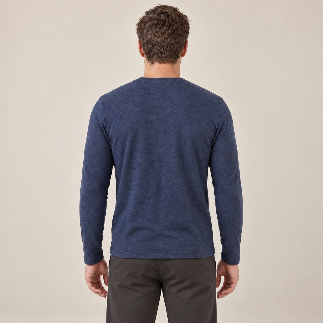 Men's Long-Sleeved Crew Neck Sweater