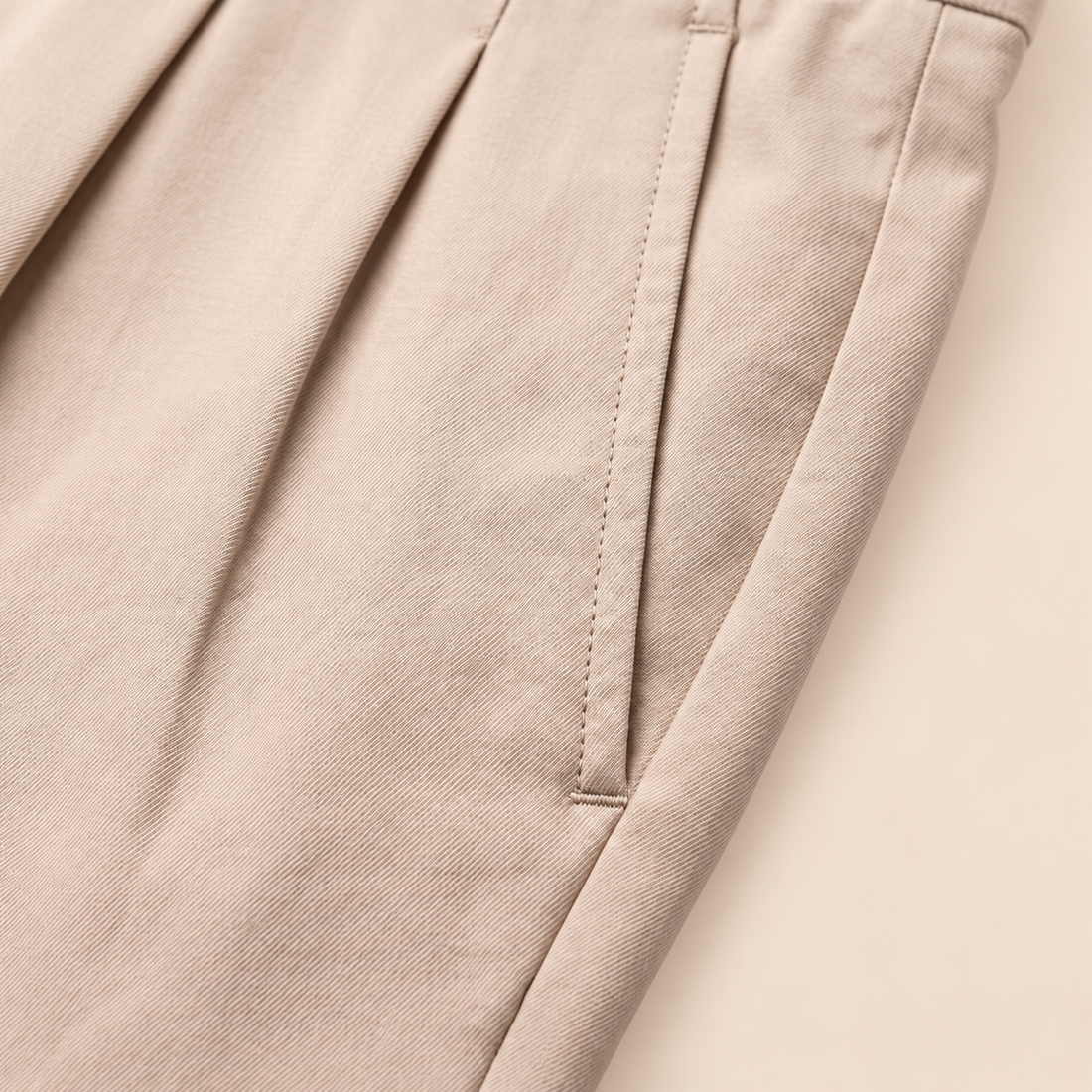 Men's Pleated Tailored Trousers with Turn-Ups