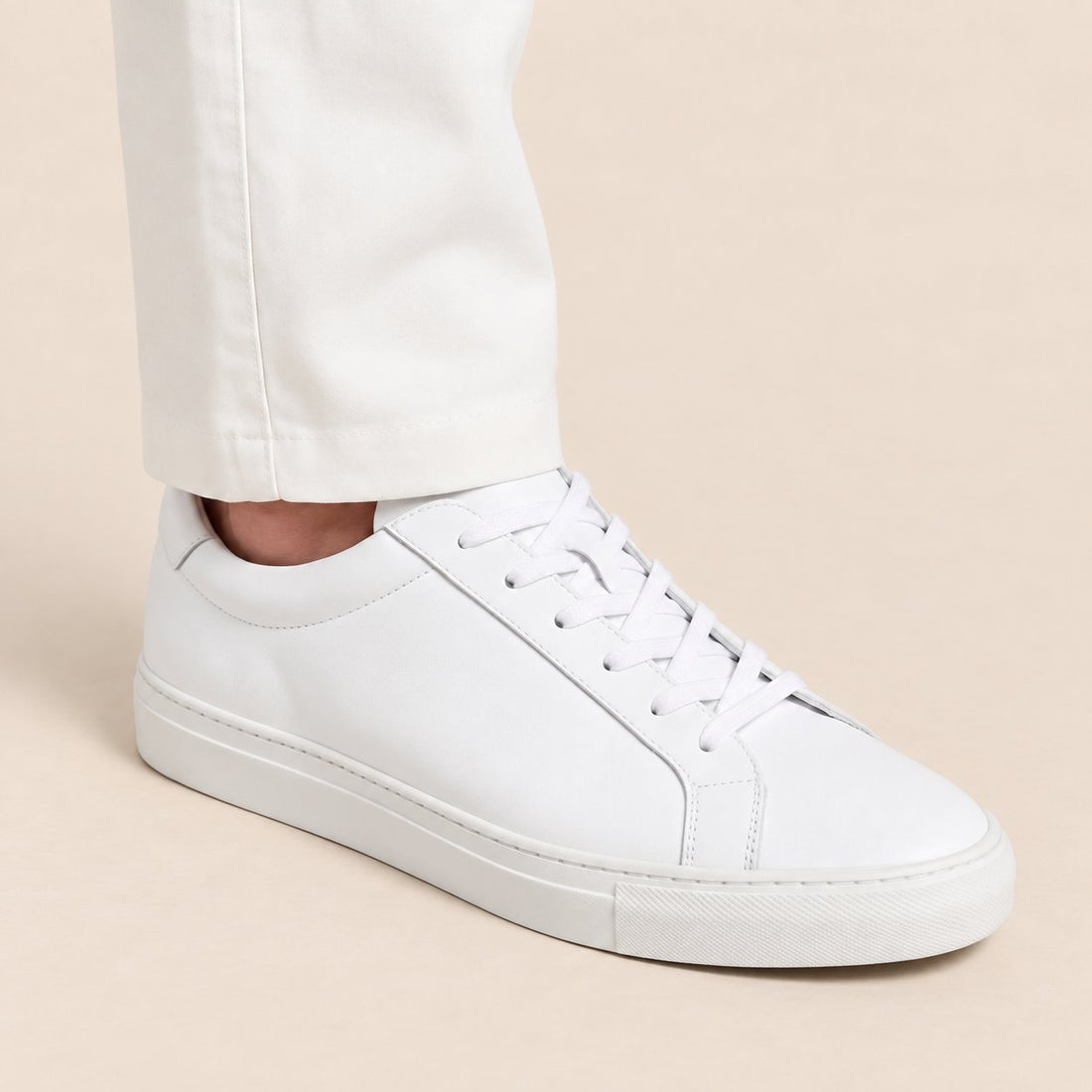 Men's Straight-Fit Chino Trousers